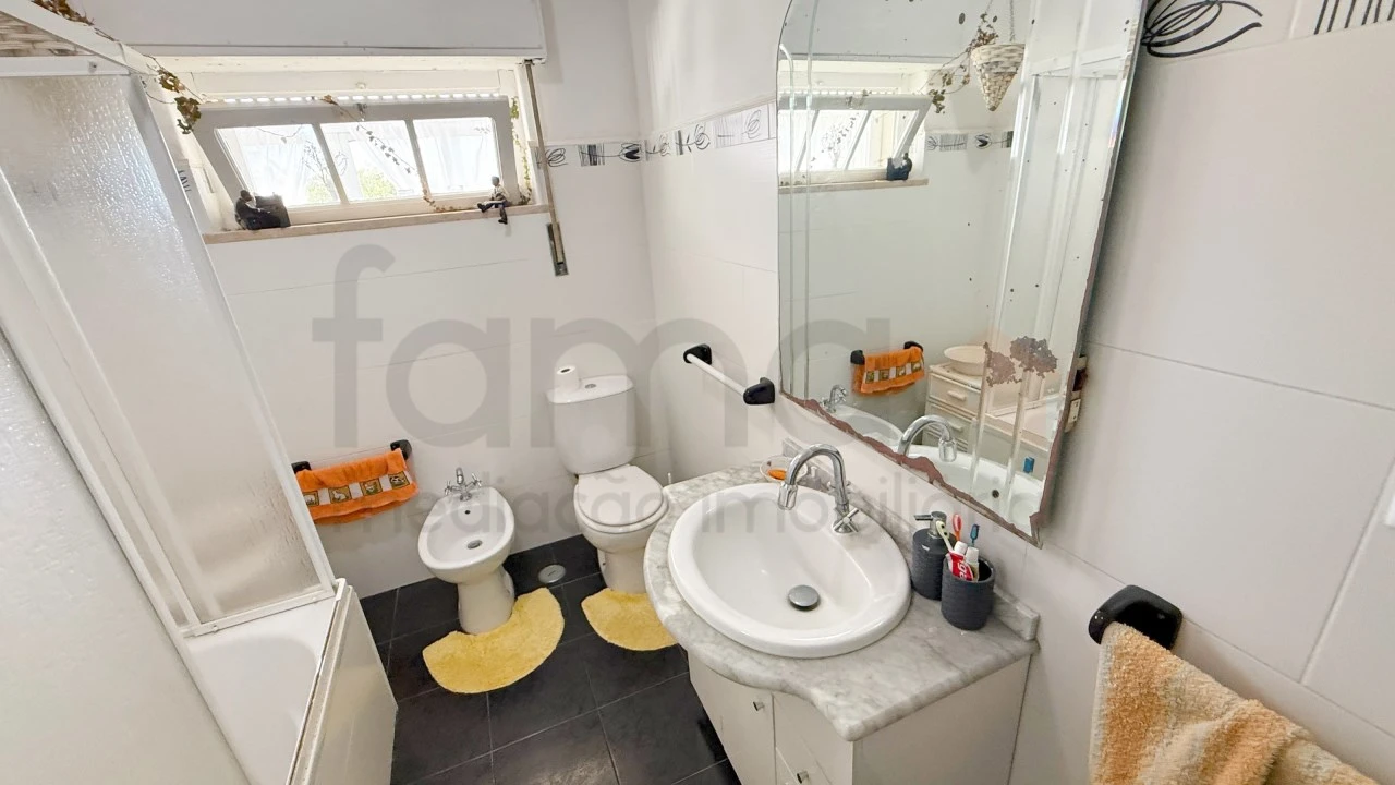 Moradia T5 para Venda em Ventosa Foto 17