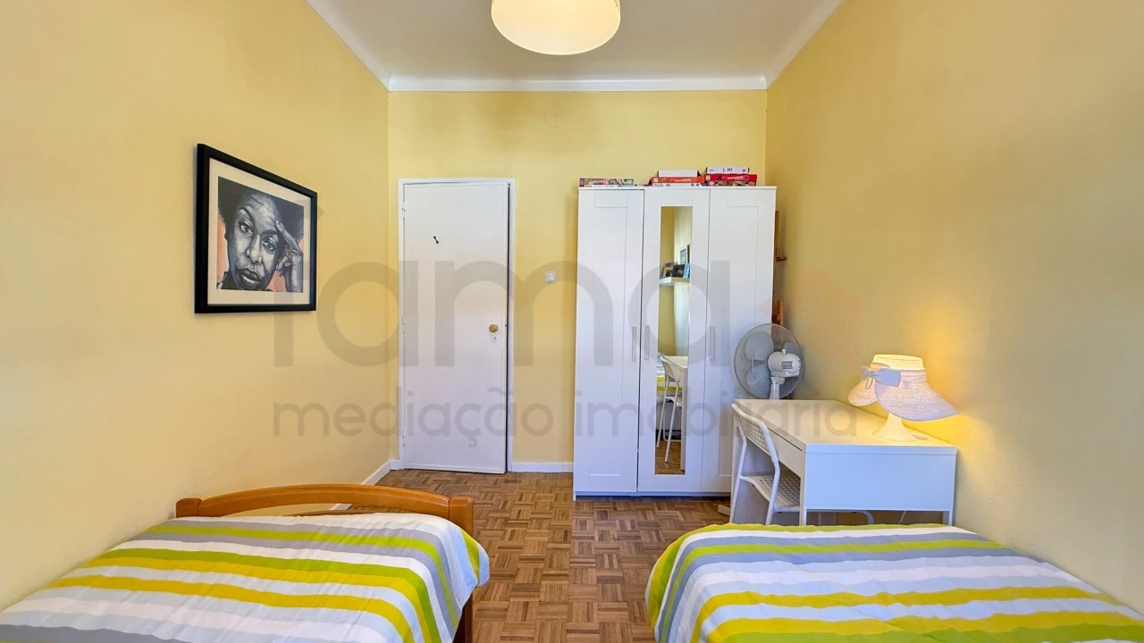 Moradia T5 para Venda em Ventosa Foto 26