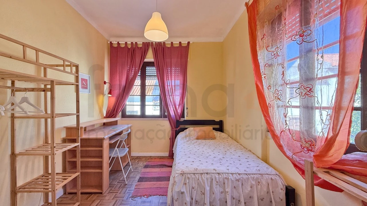 Moradia T5 para Venda em Ventosa Foto 34