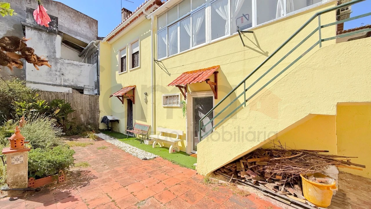 Moradia T5 para Venda em Ventosa Foto 37