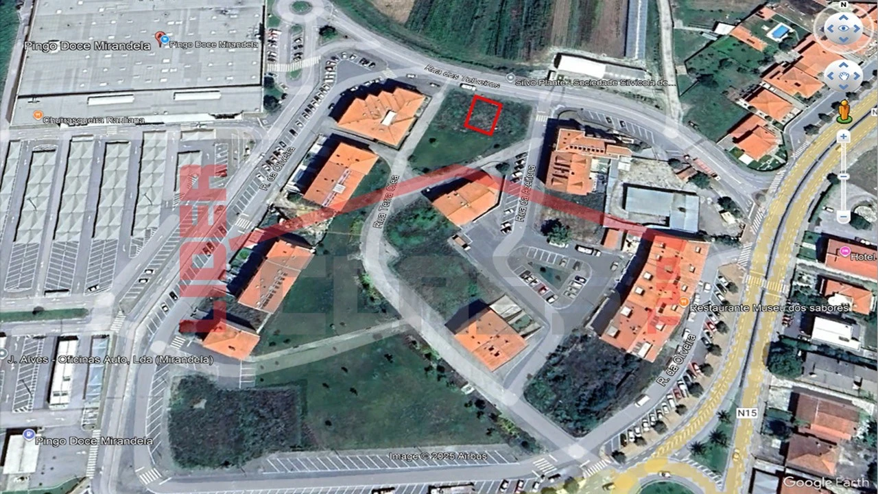 Terreno para Venda em Mirandela Foto 3