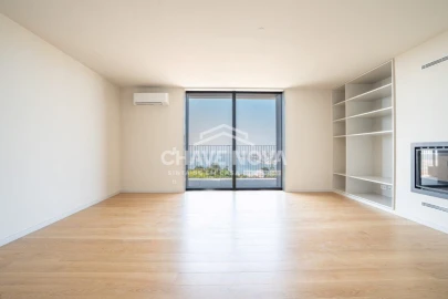 Apartamento T3 para Venda em Arcozelo