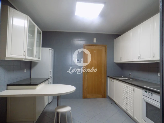 Apartamento T2 para Venda em Mindelo Foto 5