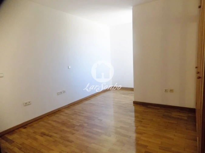 Apartamento T2 para Venda em Mindelo Foto 10