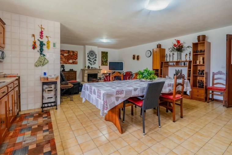 Moradia T8 para Venda em Santa Joana Foto 32