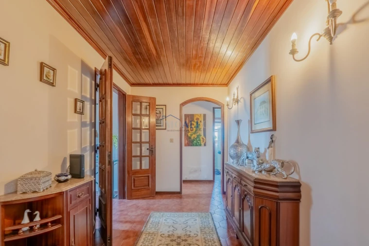 Moradia T8 para Venda em Santa Joana Foto 5