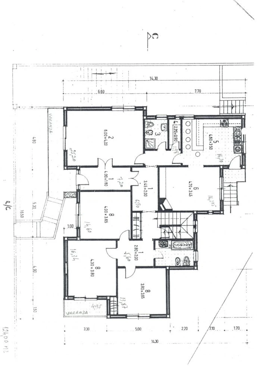 Moradia T8 para Venda em Santa Joana Foto 51