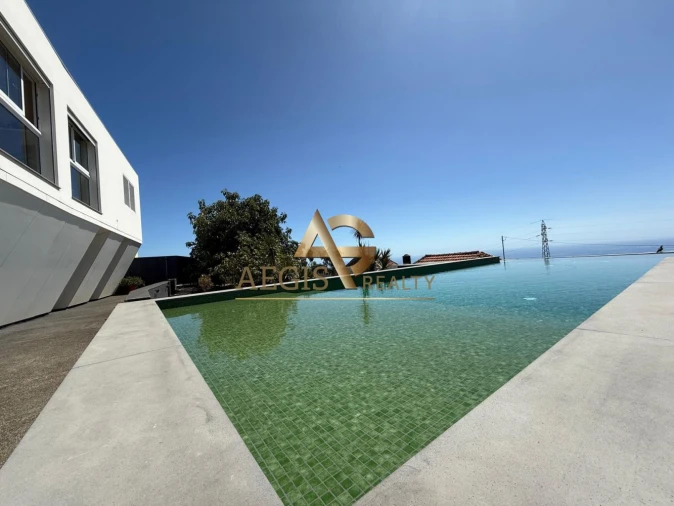 Moradia T3 para Venda em Canhas Foto 5