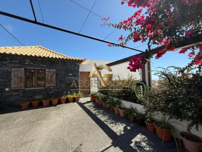 Moradia T3 para Venda em Canhas Foto 24