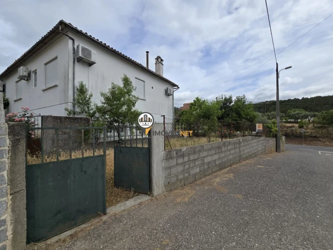 Moradia T2 para Venda em São Vicente da Beira Foto 1