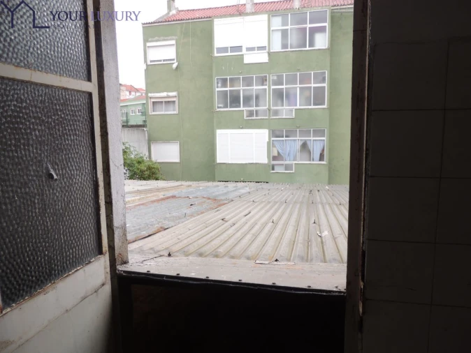 Loja para Arrendamento em Odivelas Foto 16