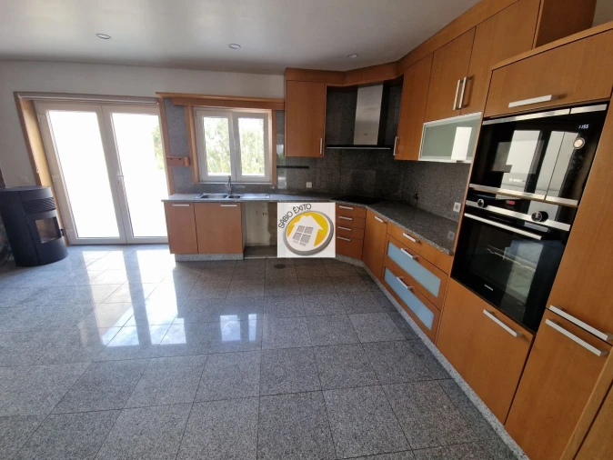 Moradia T3 para Venda em Canedo, Vale e Vila Maior