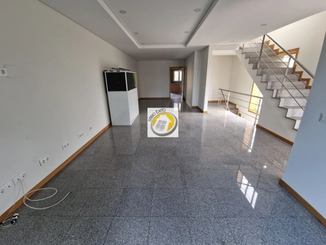 Moradia T3 para Venda em Canedo, Vale e Vila Maior Foto 5