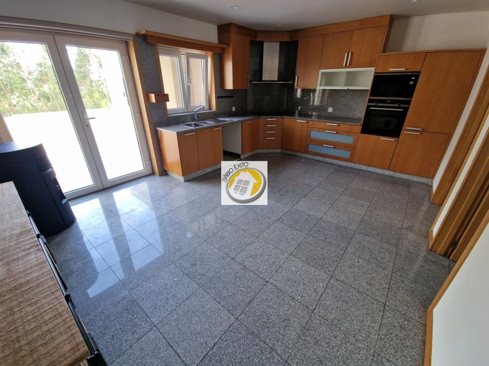 Moradia T3 para Venda em Canedo, Vale e Vila Maior Foto 3
