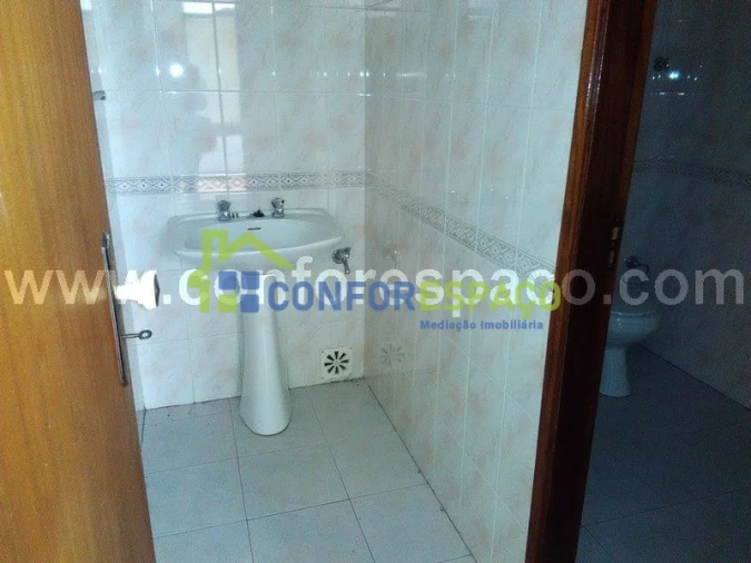 Loja para Venda em Castelo Branco Foto 4