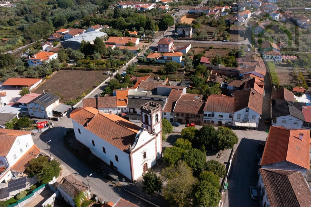 Moradia T3 para Venda em Vila Nova do Ceira Foto 4