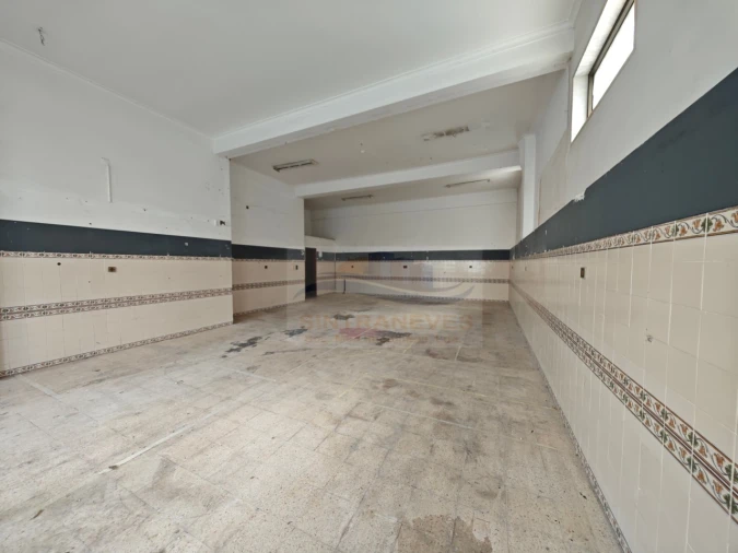 Armazém para Venda em Águas Livres