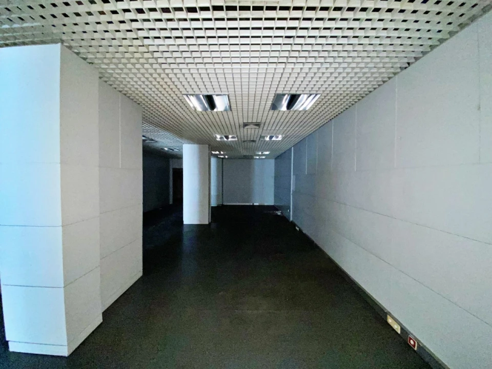 Loja para Venda em Cidade da Maia Foto 4