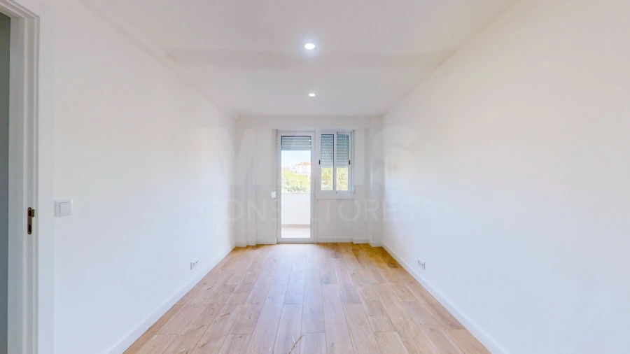 Apartamento T3 para Venda em Odivelas Foto 5