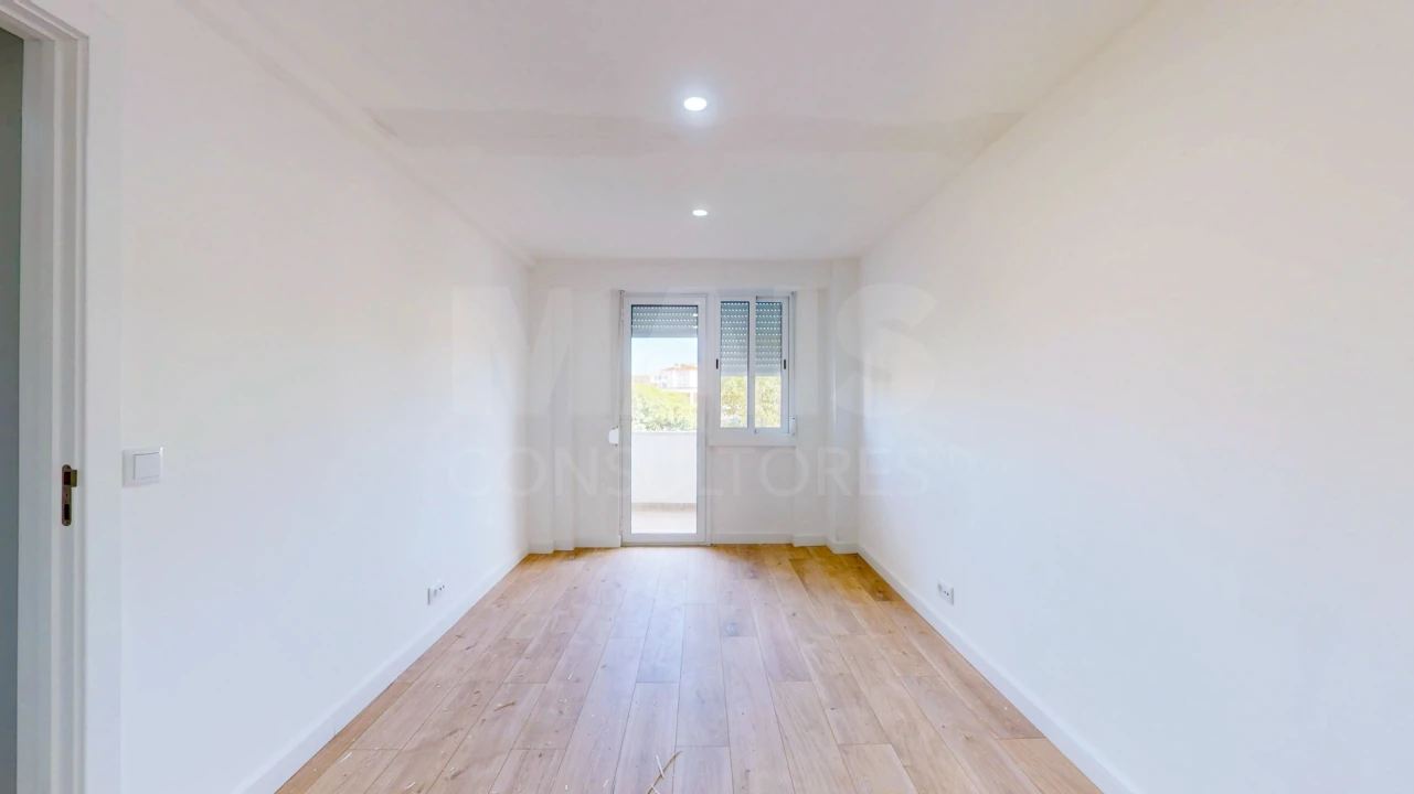 Apartamento T3 para Venda em Odivelas Foto 5