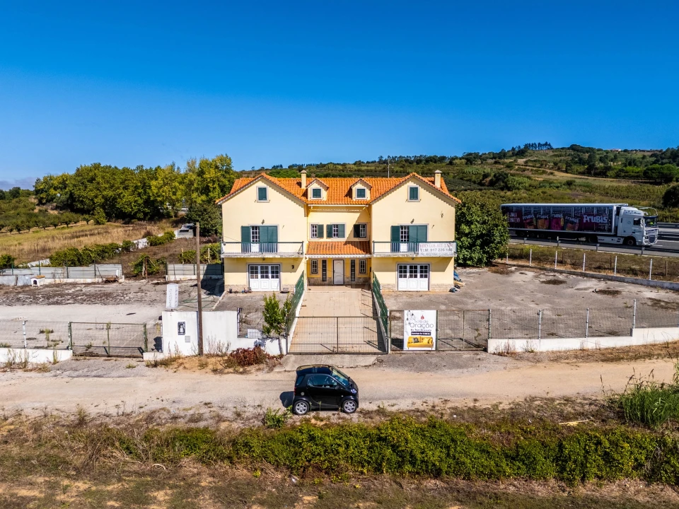 Moradia T3 para Venda em Roliça Foto 2