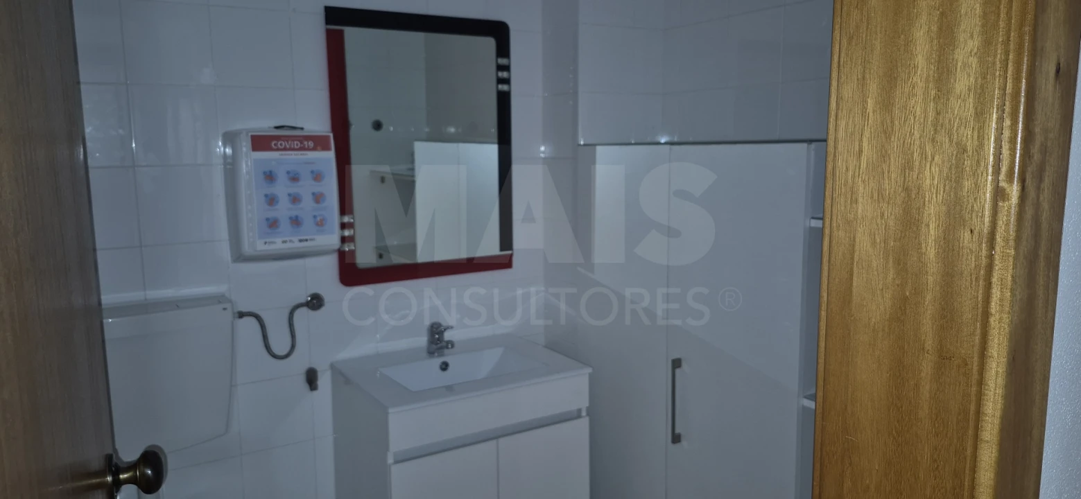 Loja para Venda em Benedita Foto 2