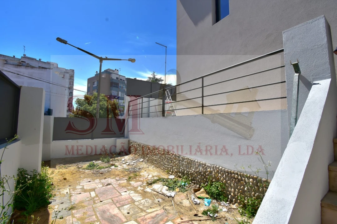 Moradia T4 para Venda em Almada, Cova da Piedade, Pragal e Cacilhas Foto 45
