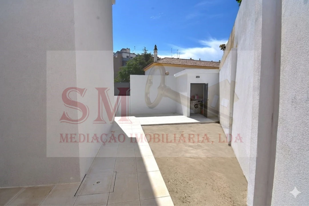 Moradia T4 para Venda em Almada, Cova da Piedade, Pragal e Cacilhas Foto 55
