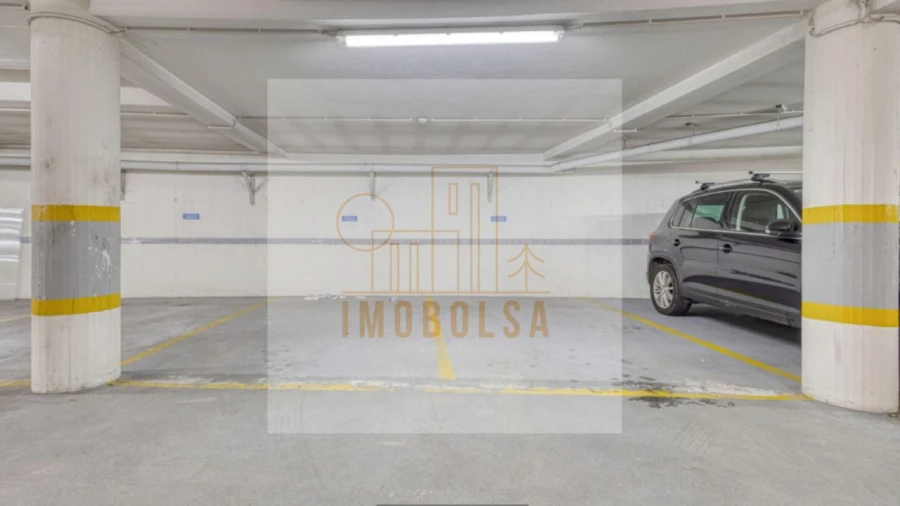 Escritório para Arrendamento em Moreira Foto 4