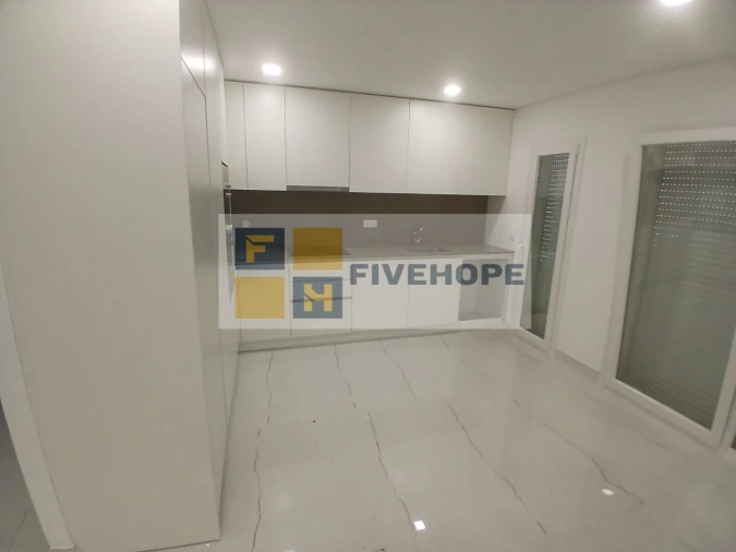 Moradia T4 para Venda em Antuzede e Vil de Matos Foto 6