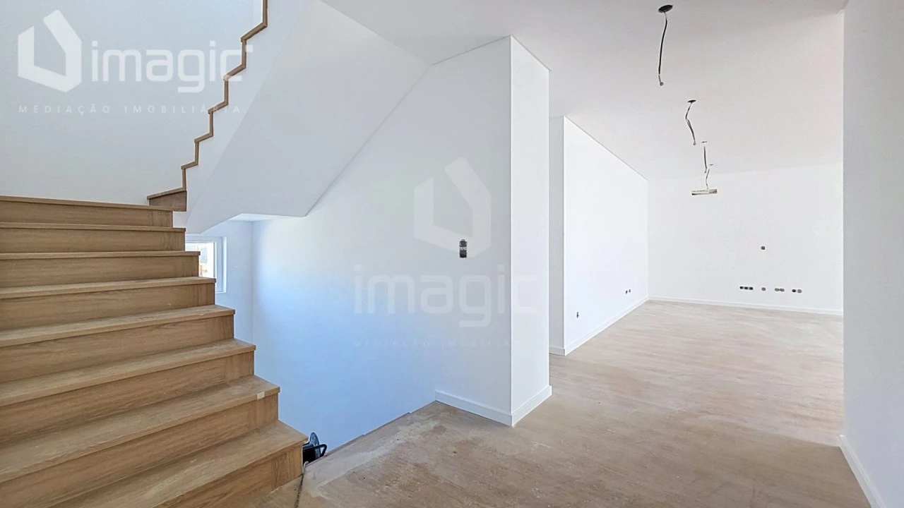 Moradia T4 para Venda em Mafra Foto 1