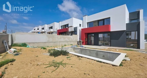 Moradia T4 para Venda em Mafra