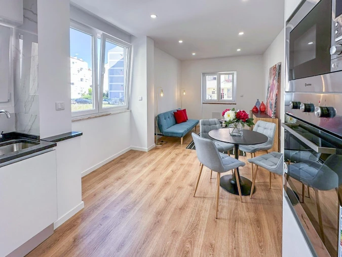 Apartamento T3 para Venda em Benfica Foto 3