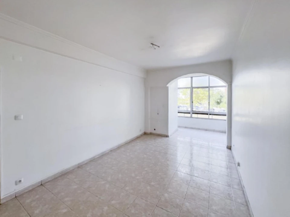 Apartamento T2 para Venda em Oeiras e São Julião da Barra, Paço de Arcos e Caxias Foto 2