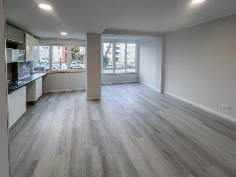 Apartamento T2 para Venda em Oeiras e São Julião da Barra, Paço de Arcos e Caxias Foto 6