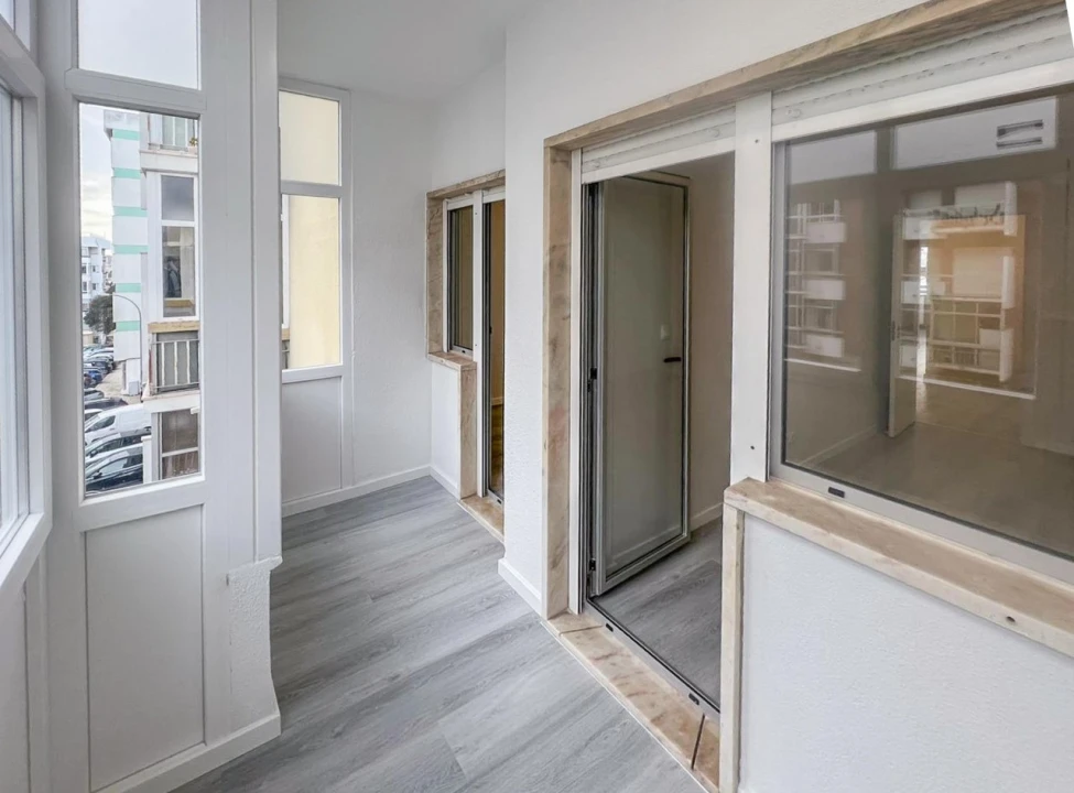 Apartamento T2 para Venda em Oeiras e São Julião da Barra, Paço de Arcos e Caxias Foto 12