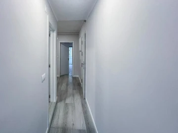 Apartamento T2 para Venda em Oeiras e São Julião da Barra, Paço de Arcos e Caxias
