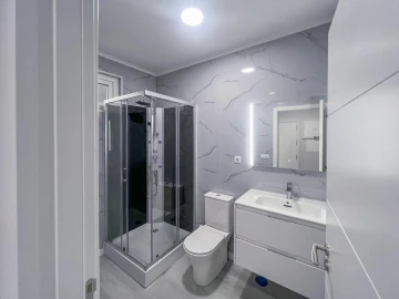 Apartamento T2 para Venda em Oeiras e São Julião da Barra, Paço de Arcos e Caxias