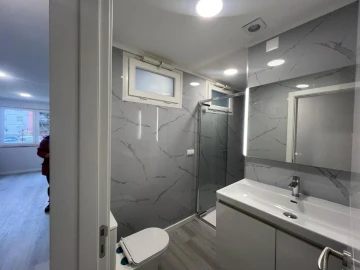 Apartamento T2 para Venda em Oeiras e São Julião da Barra, Paço de Arcos e Caxias