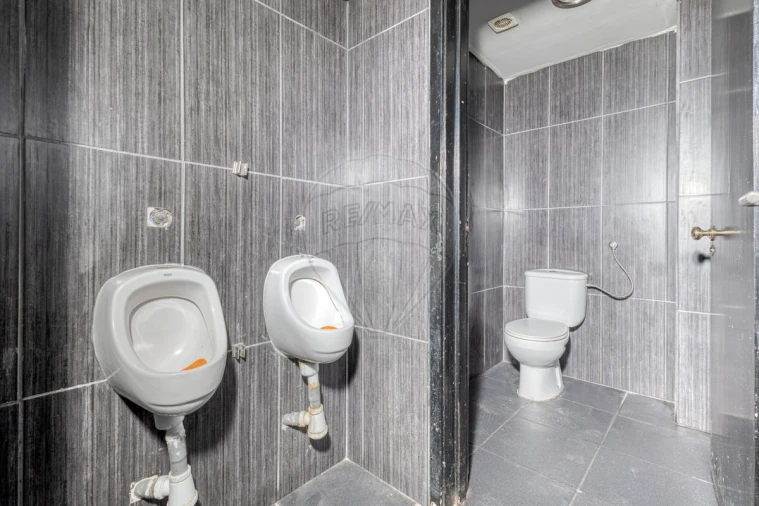 Negócio para Arrendamento em Lordelo do Ouro e Massarelos Foto 5