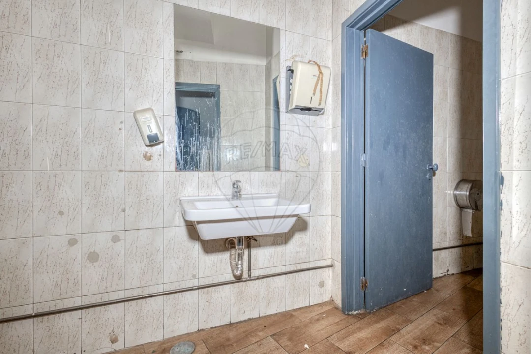 Negócio para Arrendamento em Lordelo do Ouro e Massarelos Foto 14