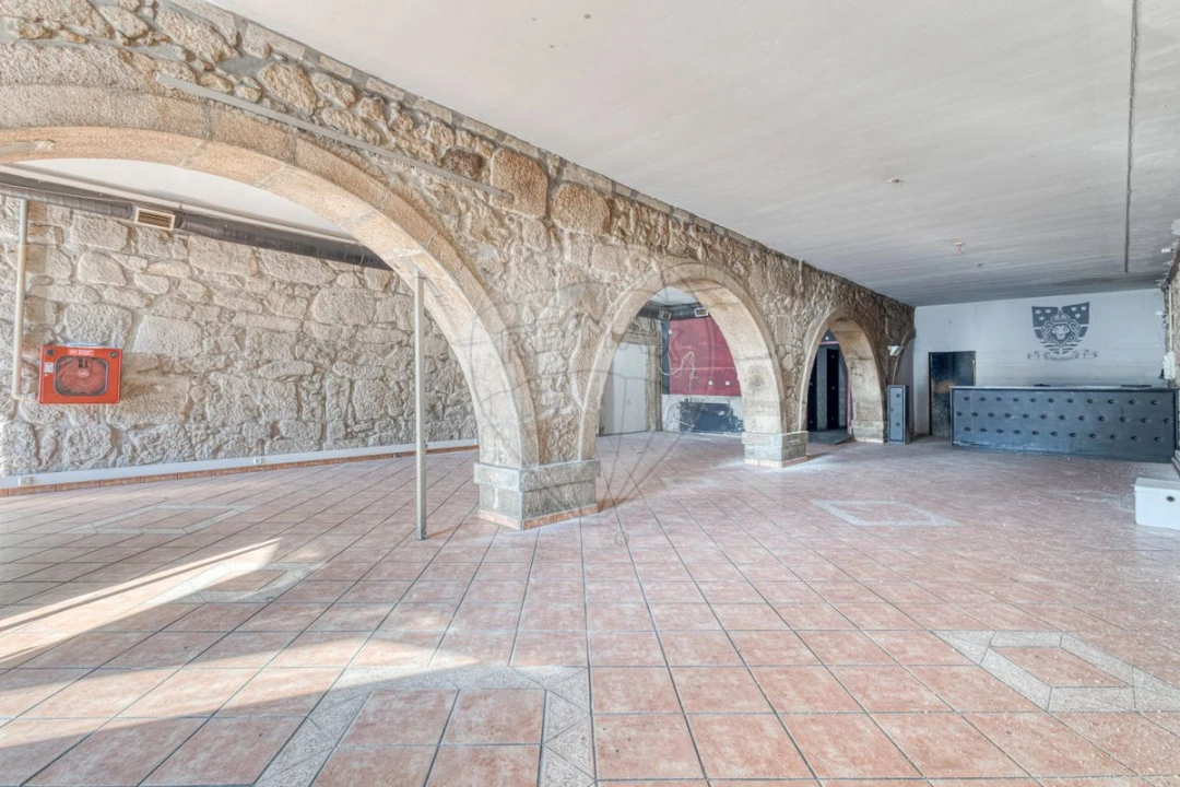 Negócio para Arrendamento em Lordelo do Ouro e Massarelos Foto 19