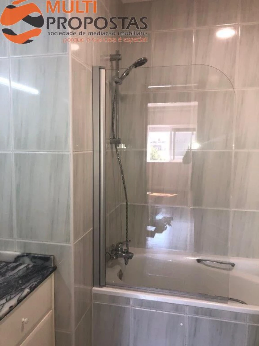 Apartamento T2 para Venda em Braga (São José de São Lázaro e São João do Souto) Foto 28