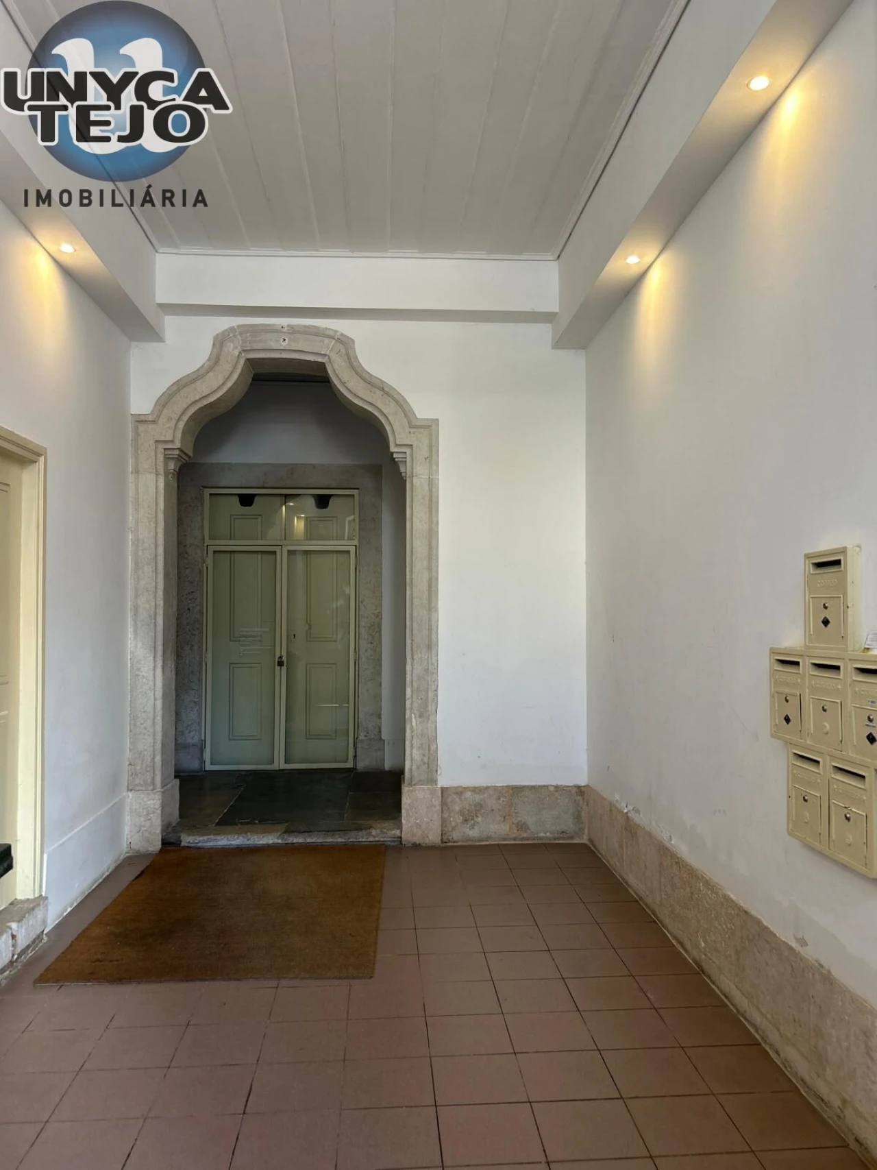 Escritório para Arrendamento em Santa Maria Maior Foto 5