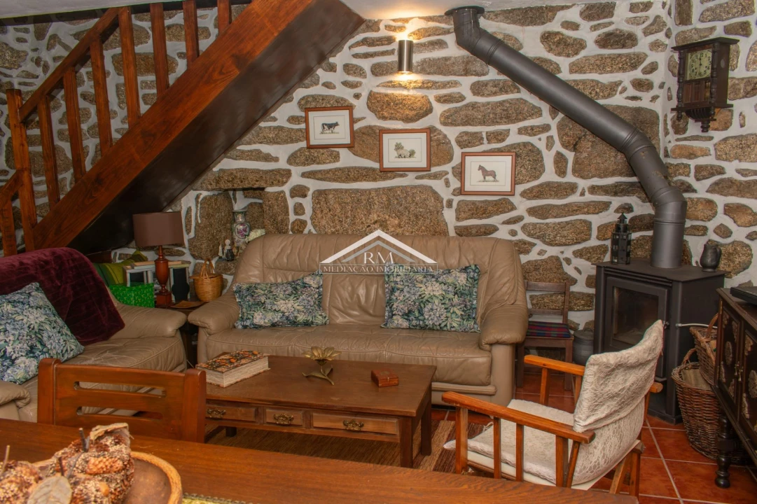 Moradia T3 para Venda em Friestas Foto 20