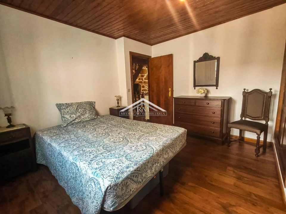 Moradia T3 para Venda em Friestas Foto 26