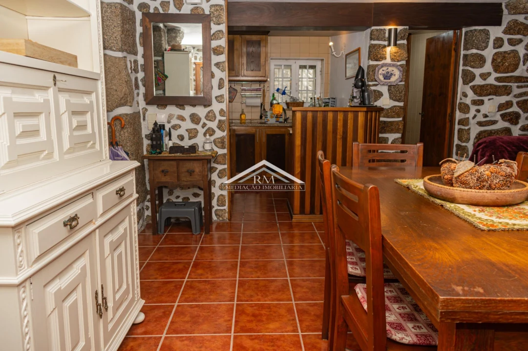 Moradia T3 para Venda em Friestas Foto 9