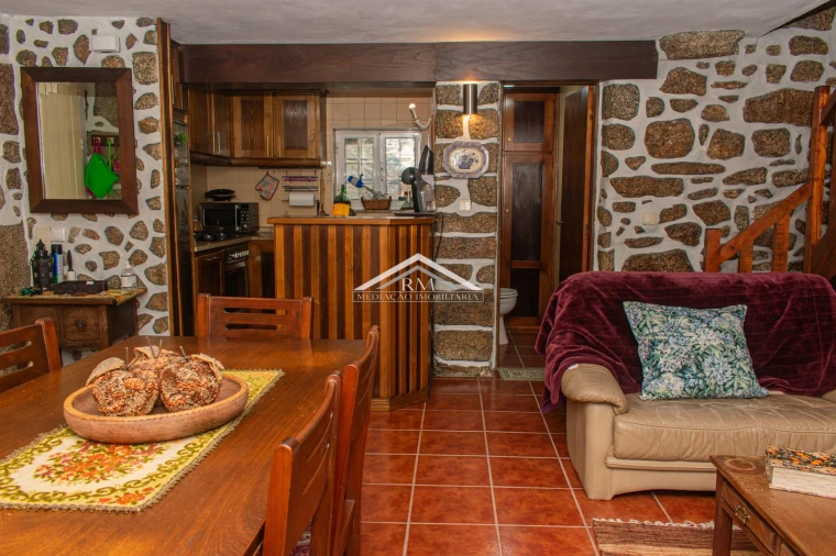 Moradia T3 para Venda em Friestas Foto 10