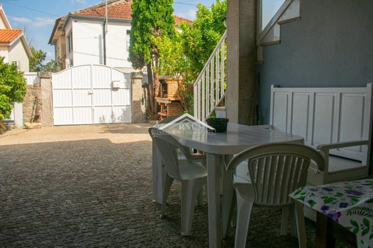 Moradia T3 para Venda em Friestas Foto 3