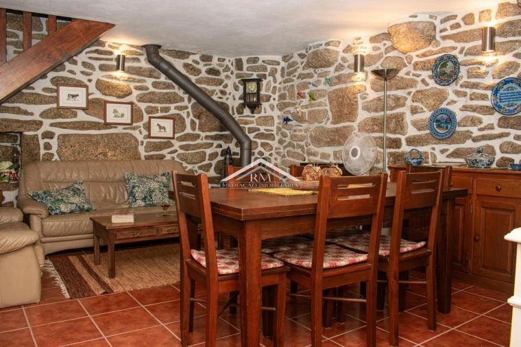 Moradia T3 para Venda em Friestas Foto 7